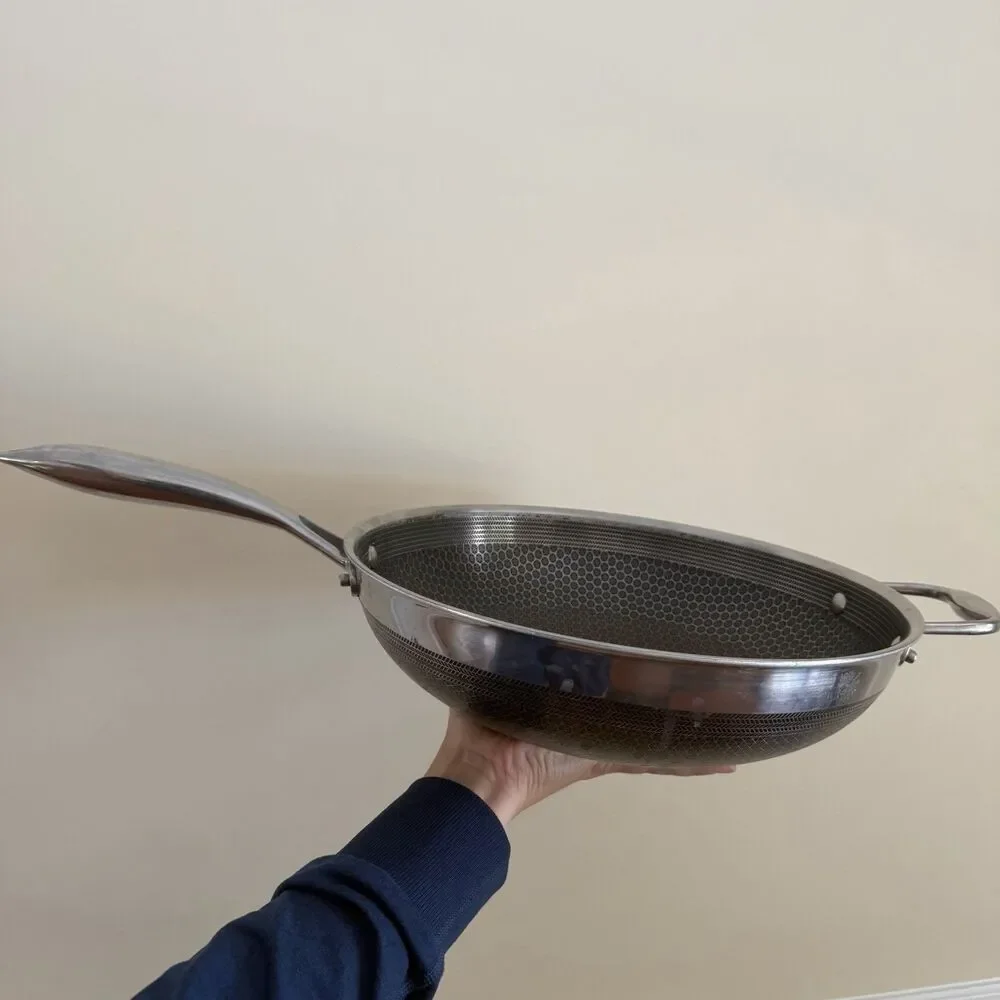 HexClad Hybrid Nonstick 12-in Wok Frying Pan (No Lid) USED *see Pictures*